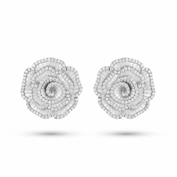 Ronza medium Winter Rose earrings in white gold with natural diamonds, view 1