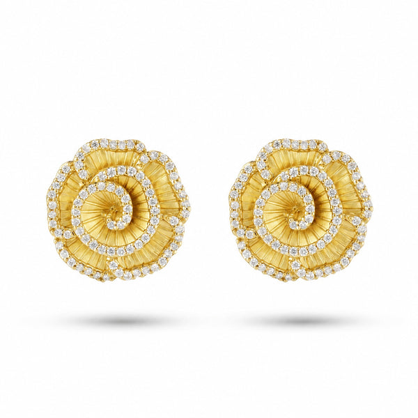 Ronza small Winter Rose earrings in yellow gold with natural diamonds, view 1