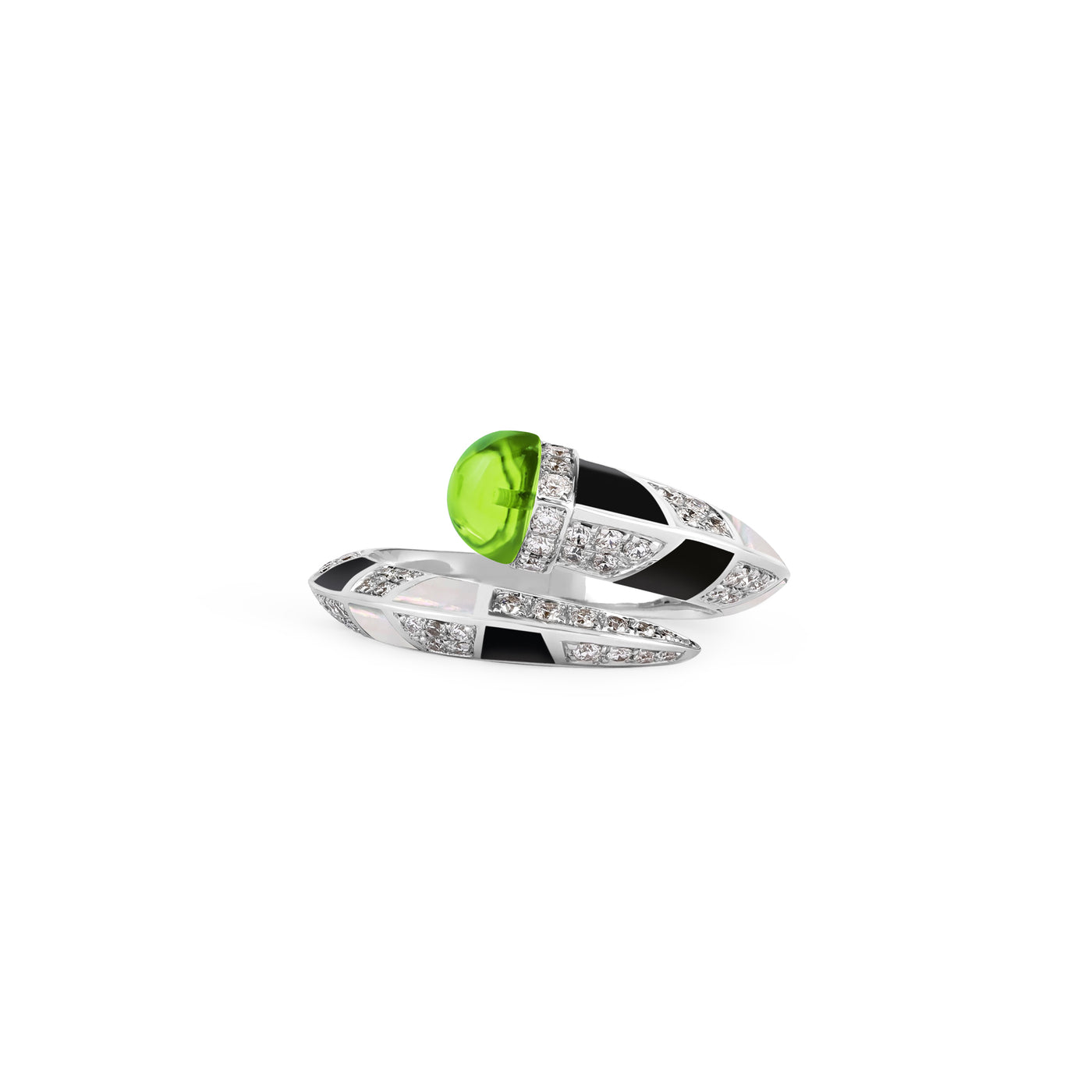 ARTISTRY White Gold Ring With Natural Peridot 