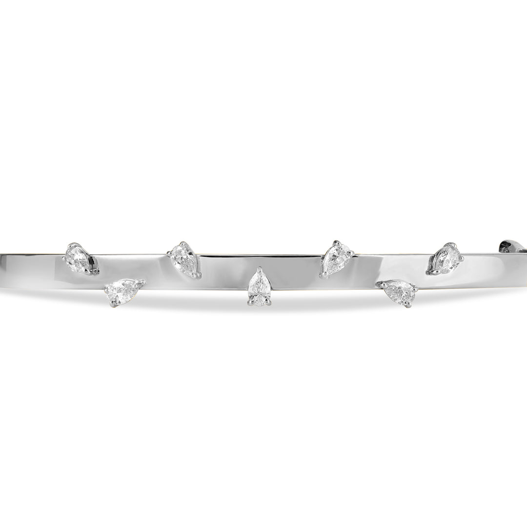ETOILE White Gold Scattered Diamond Bangle
