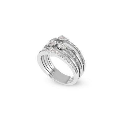 Soit Belle White Gold Pear Shape Diamond Ring: Graceful Elegance