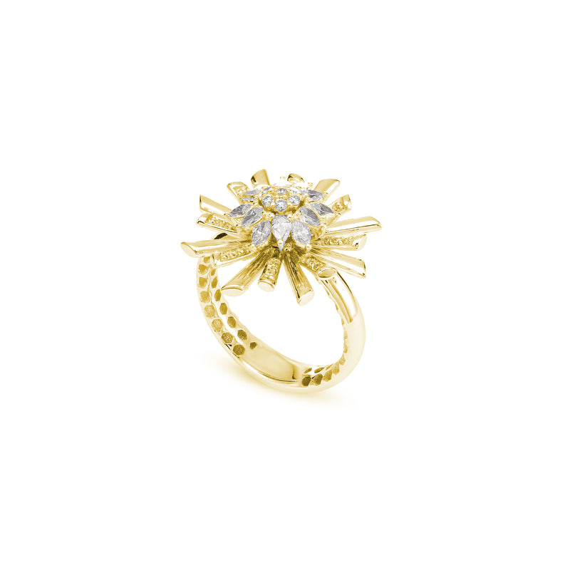 VISTA Yellow Gold Pointed Diamond Ring