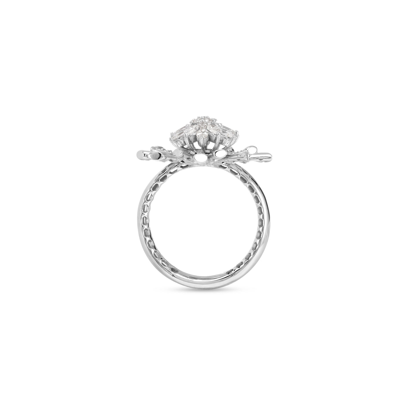 Soit Belle White Gold Pointed Diamond Ring: Graceful Sophistication