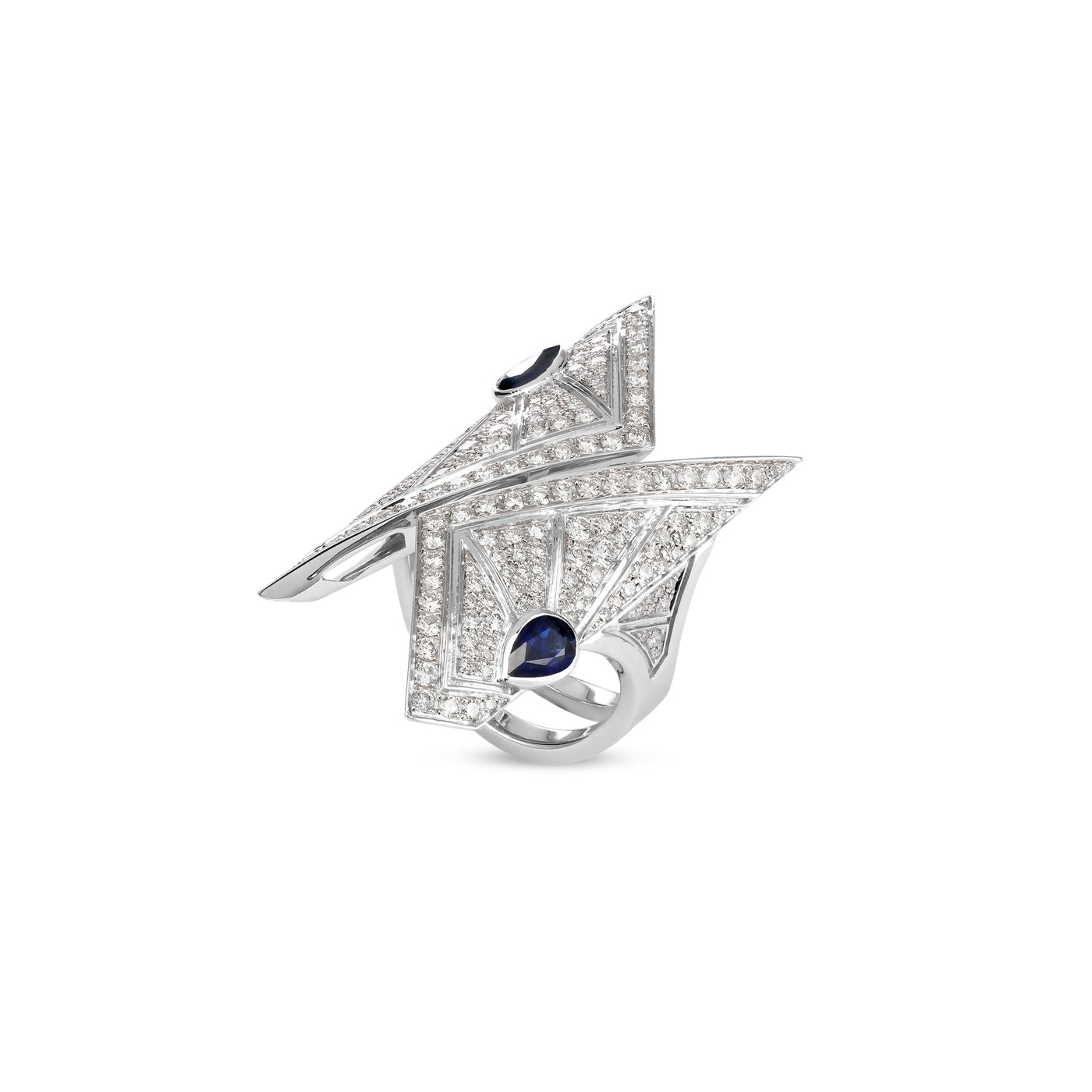 Soit Belle White Gold Pointed Diamond Ring With Natural Sapphire: Timeless Beauty