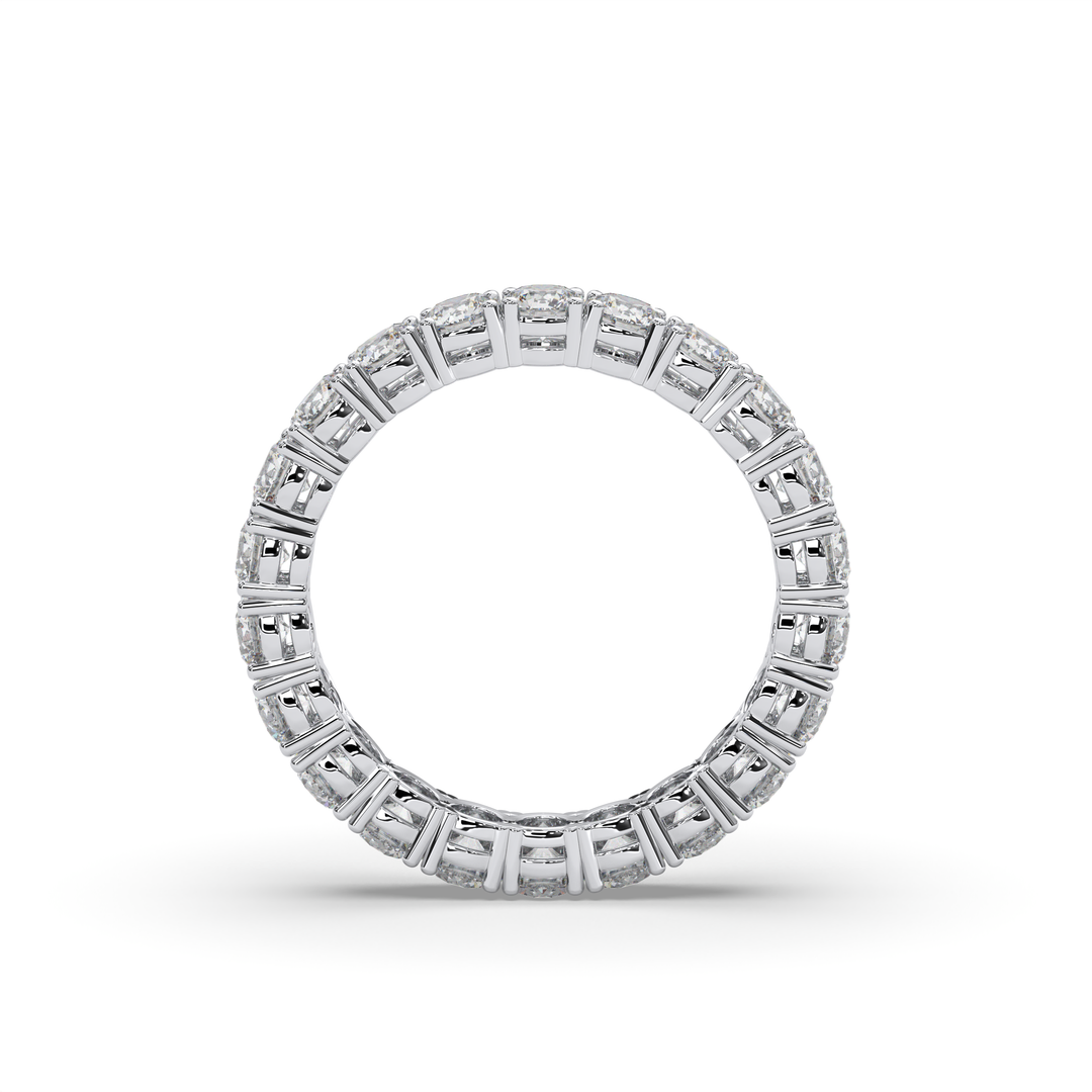 SB Classic Ring Round cut Diamonds