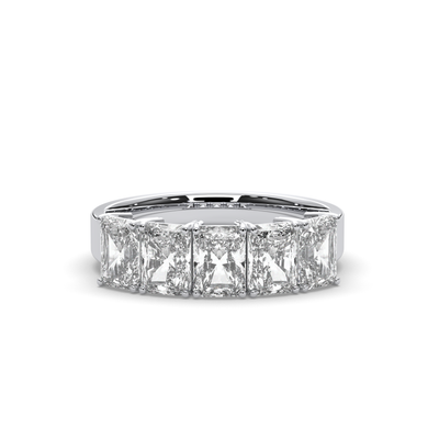 SB Classic Ring radiant cut Diamonds