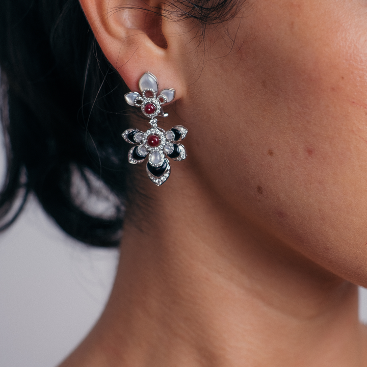 White Gold Diamond Set with Ruby and Black Onyx