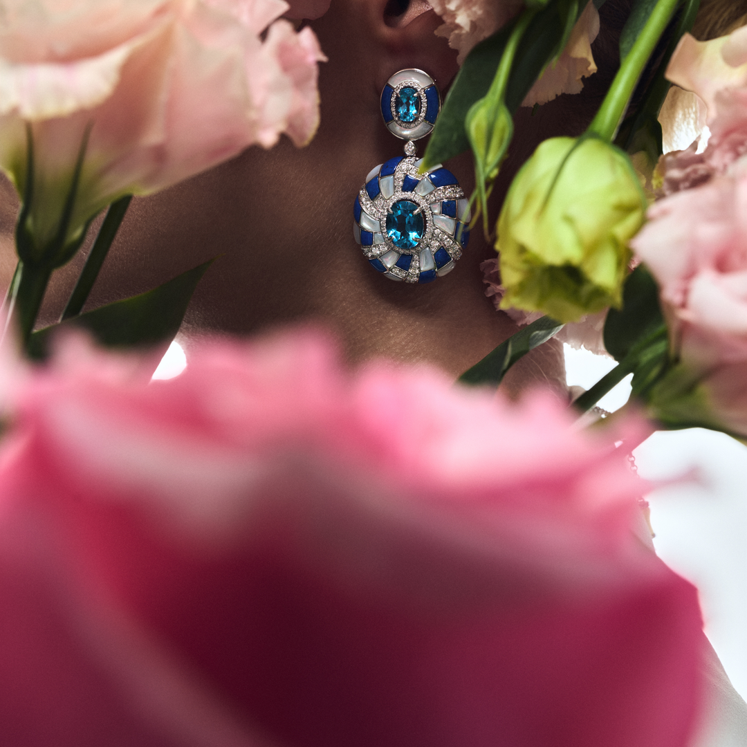 White Gold Diamond Set With Natural Topaz