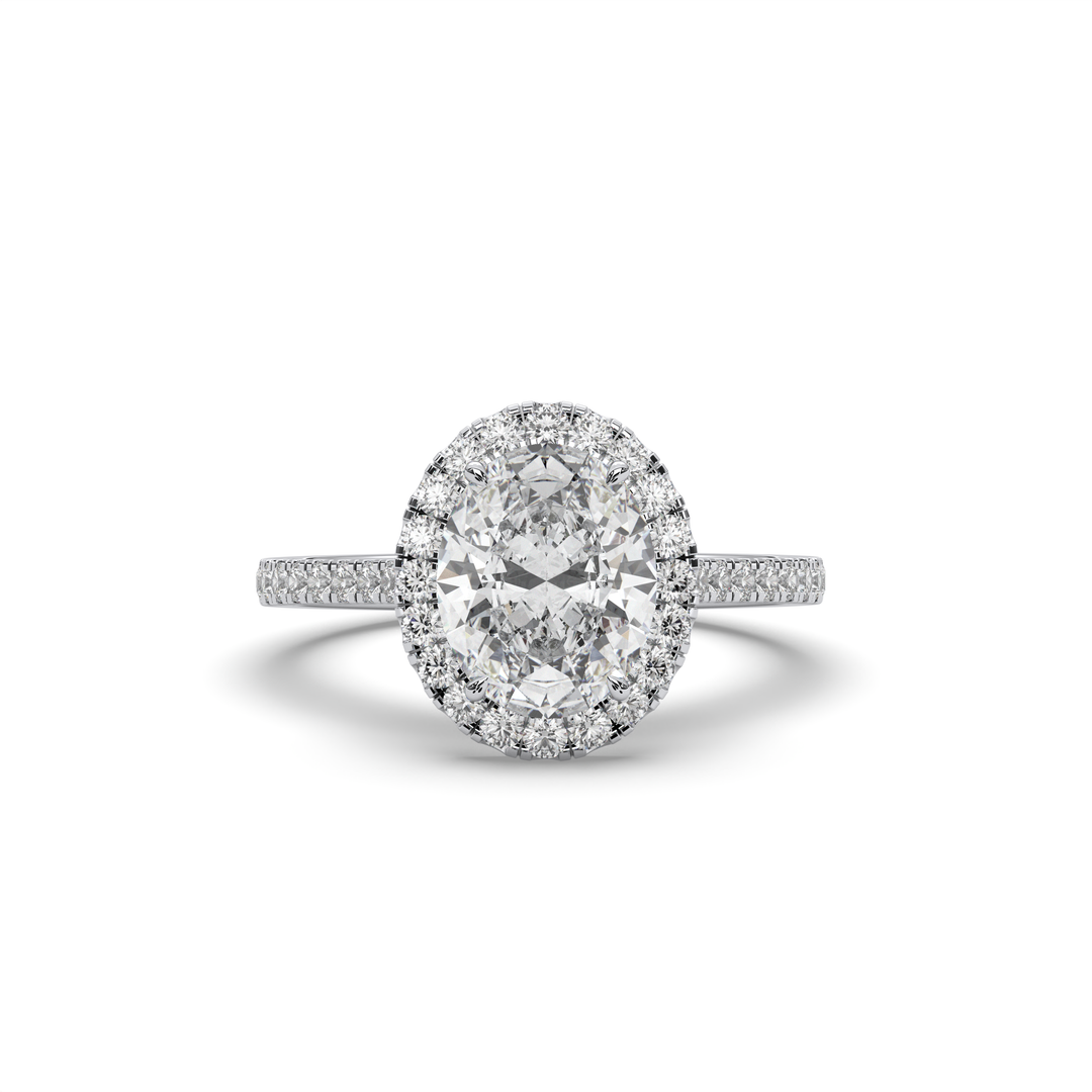 Oval diamond solitaire ring in 18K gold