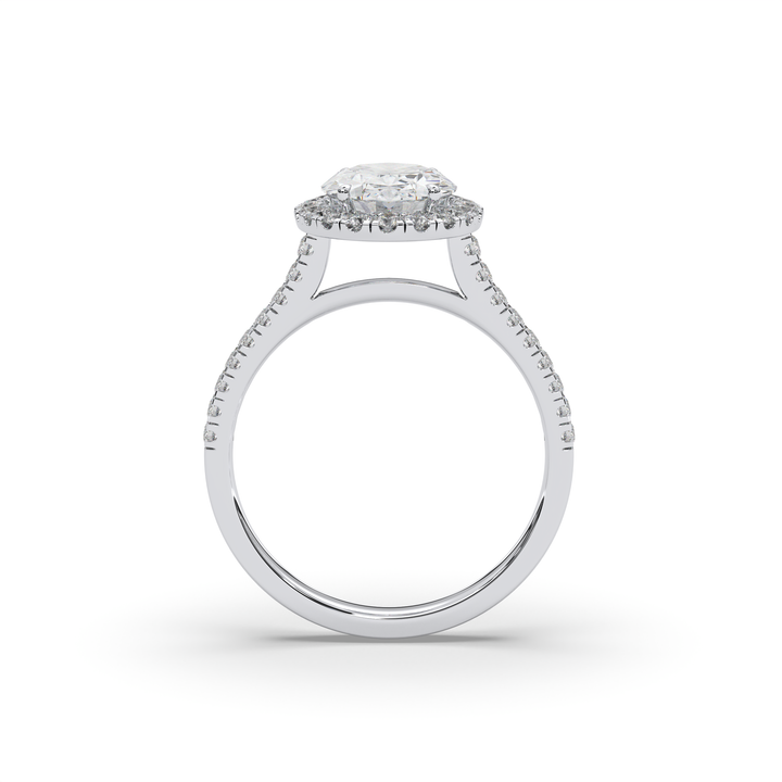 Oval diamond solitaire ring in 18K gold