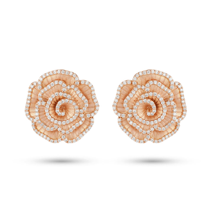 Ronza medium Winter Rose earrings in rose gold with natural diamonds, view 1