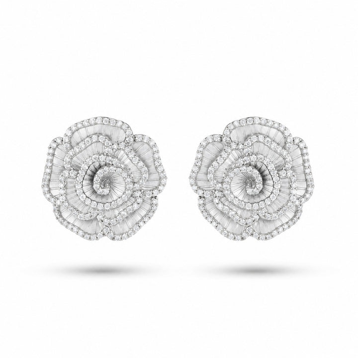 Ronza medium Winter Rose earrings in white gold with natural diamonds, view 1