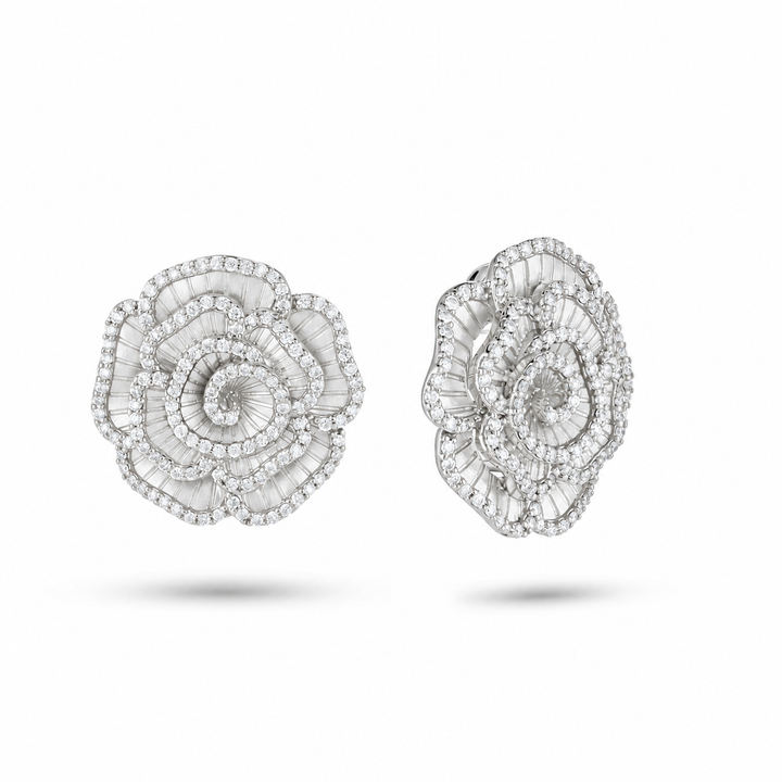 Ronza medium Winter Rose earrings in white gold with natural diamonds, view 2