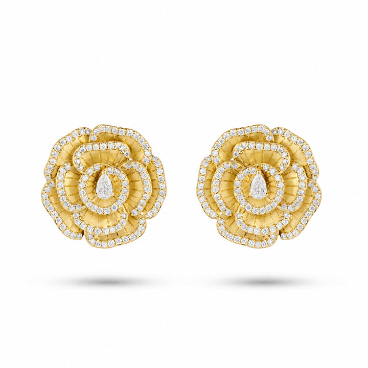 Ronza medium Winter Rose earrings in yellow gold with natural diamonds, view 1