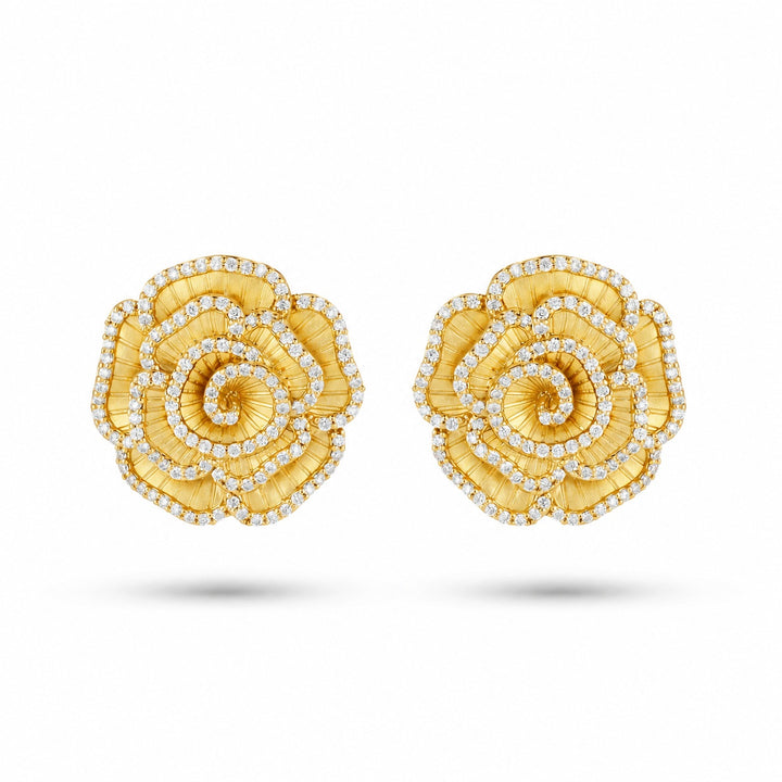 Ronza medium Winter Rose earrings in yellow gold with natural diamonds, view 1