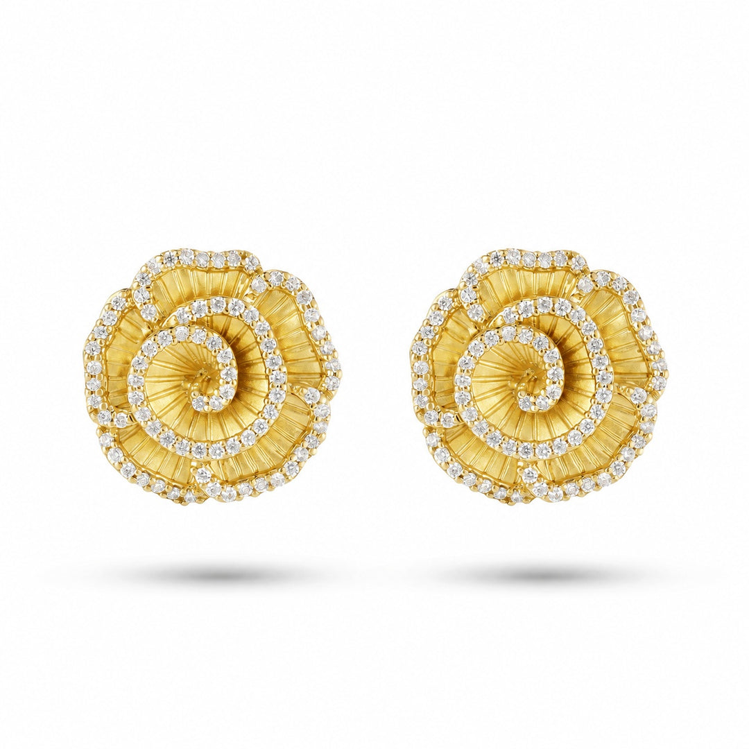 Ronza small Winter Rose earrings in yellow gold with natural diamonds, view 1