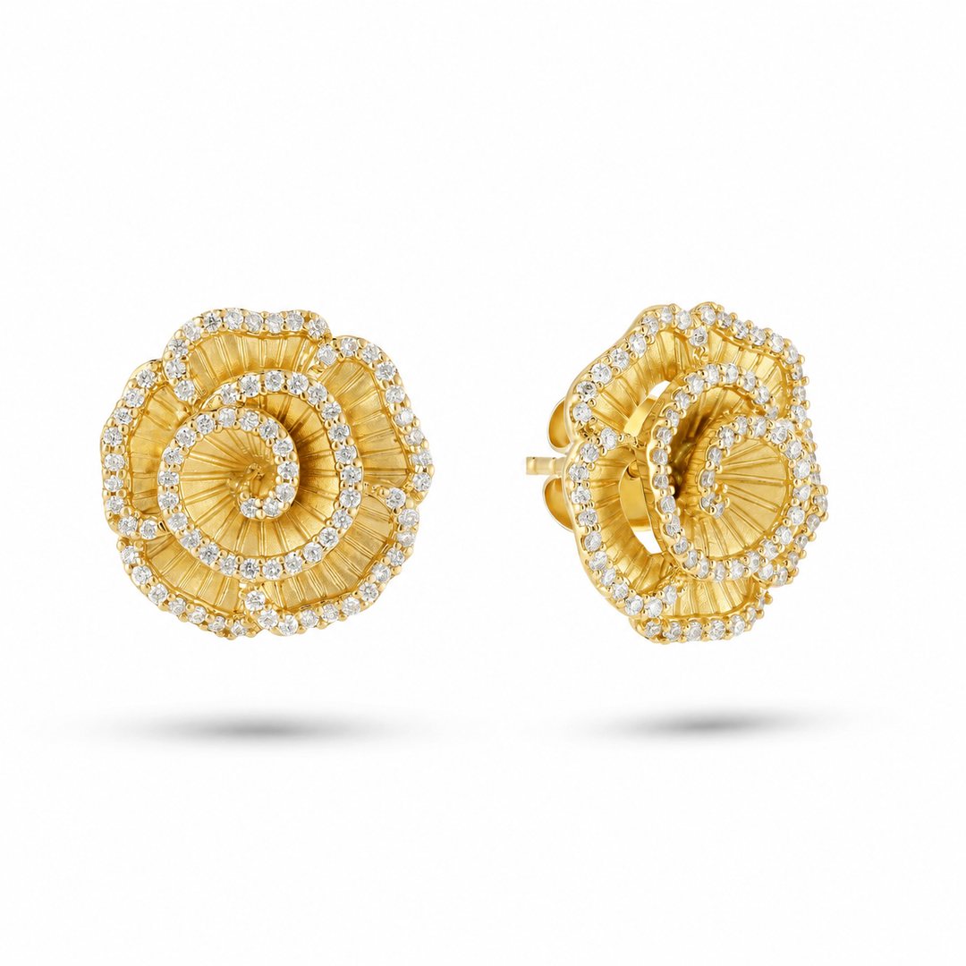 Ronza small Winter Rose earrings in yellow gold with natural diamonds, view 2