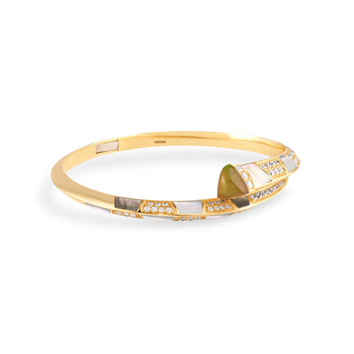 ARTISTRY Yellow Gold Bangle With Natural Opal