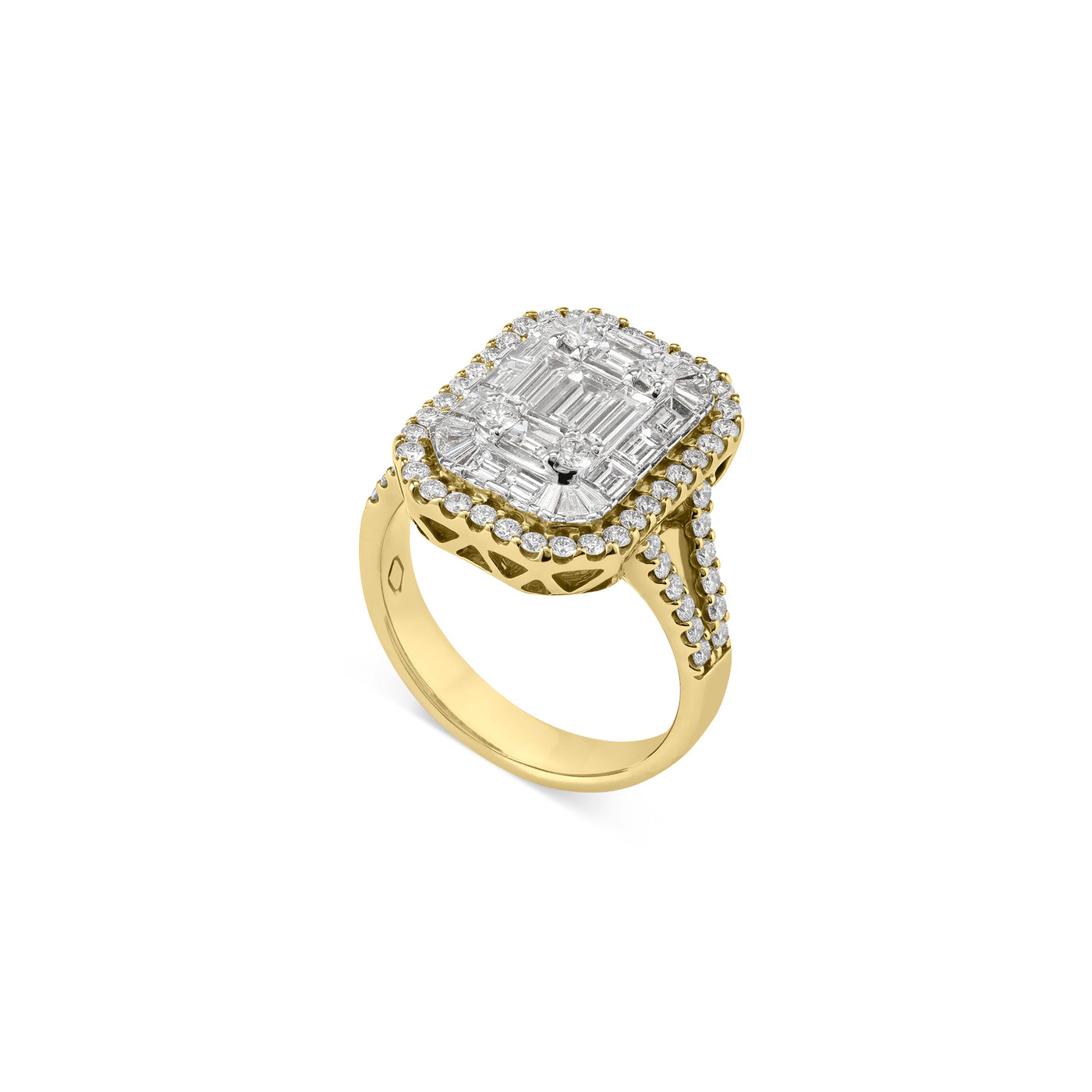 DILARA Cluster Halo Yellow gold diamond ring