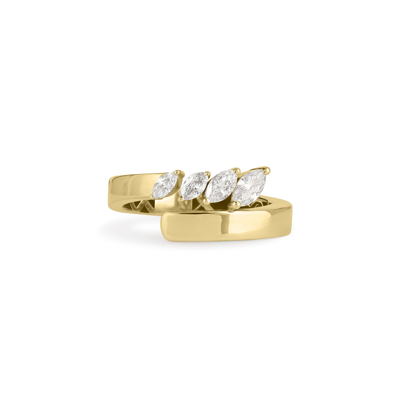 ETOILE Yellow Gold Twisted Diamond Ring
