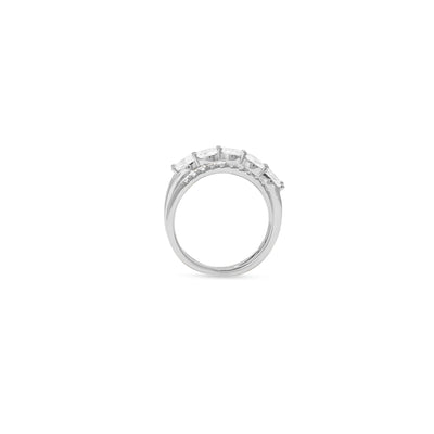 ETOILE White gold twist overlapping diamond ring