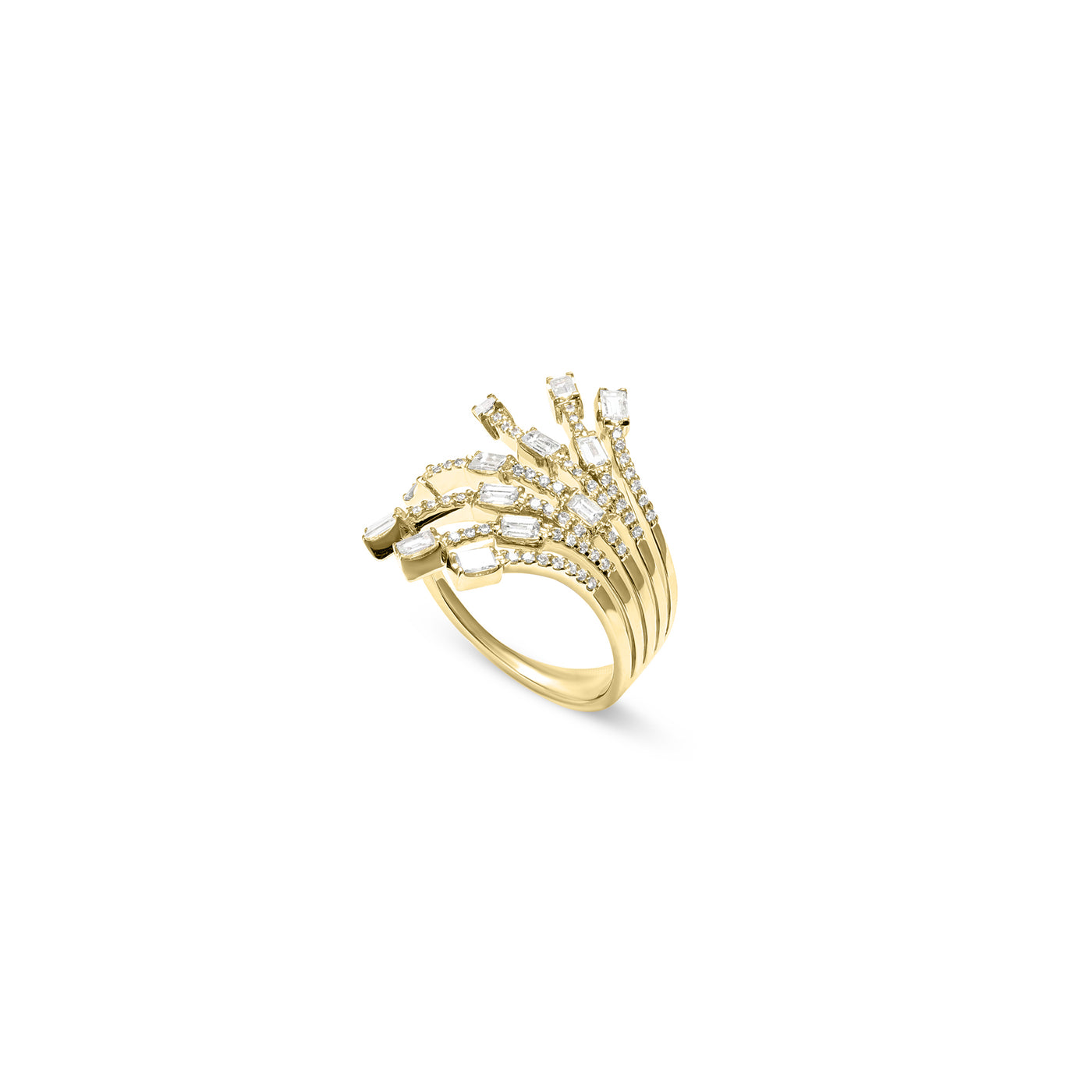 DILARA Yellow gold open flower diamond ring