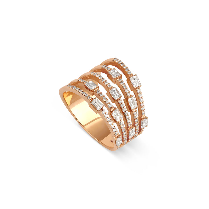 DILARA Rose Gold Claw Baguette Diamond Ring