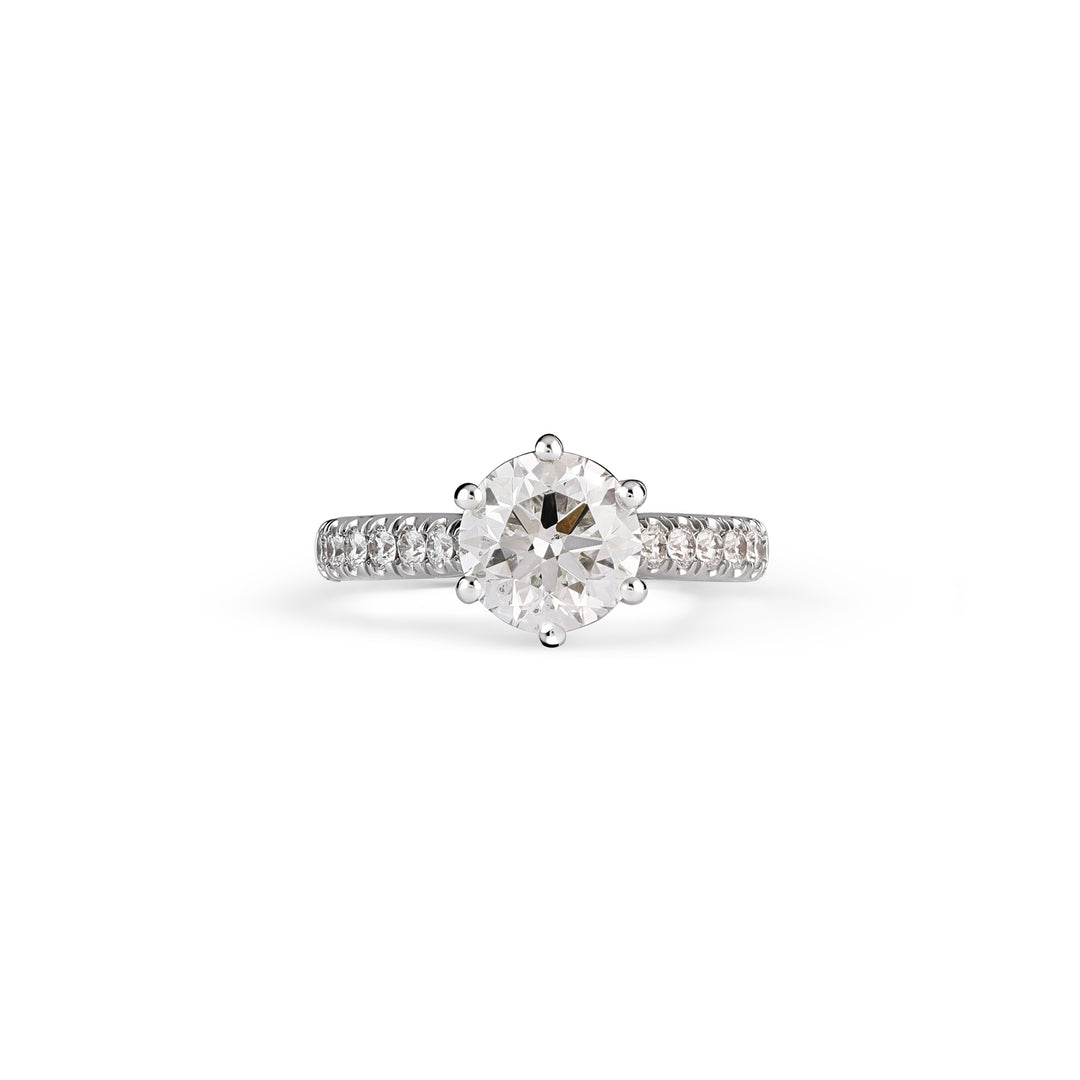Classic round-cut diamond solitaire ring in 18K gold