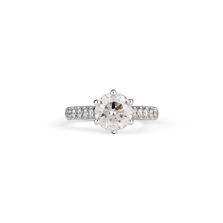 Classic round-cut diamond solitaire ring in 18K gold