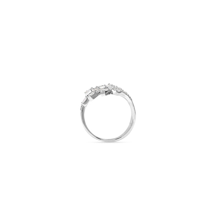 DILARA white gold open flower diamond ring